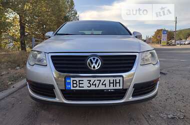 Седан Volkswagen Passat 2005 в Николаеве