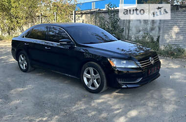 Седан Volkswagen Passat 2012 в Киеве