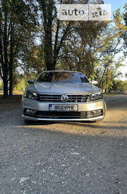 Седан Volkswagen Passat 2018 в Кривом Роге