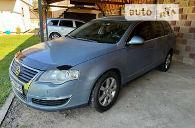 Універсал Volkswagen Passat 2010 в Любомлі