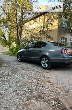 Седан Volkswagen Passat 2008 в Ивано-Франковске