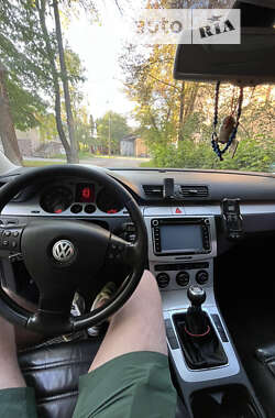 Седан Volkswagen Passat 2008 в Ивано-Франковске