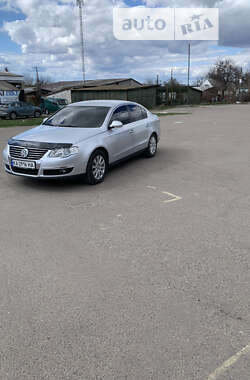 Седан Volkswagen Passat 2005 в Звенигородці