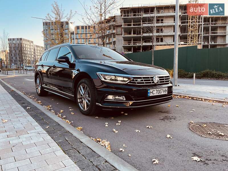 Универсал Volkswagen Passat 2018 в Киеве
