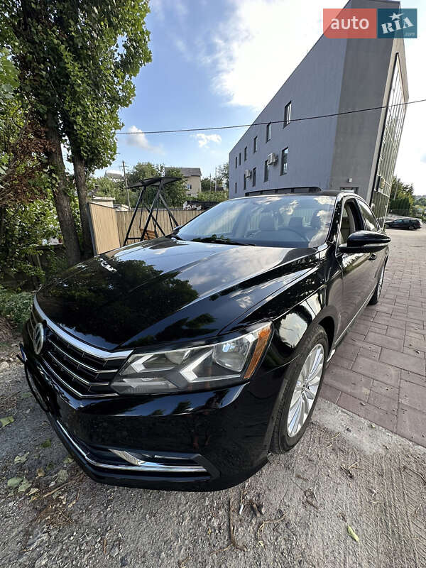 Седан Volkswagen Passat 2016 в Рівному