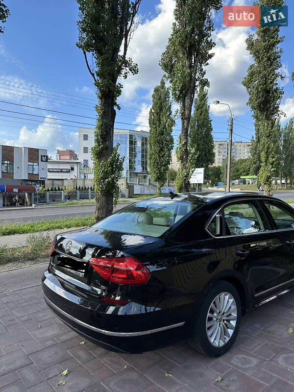 Седан Volkswagen Passat 2016 в Рівному