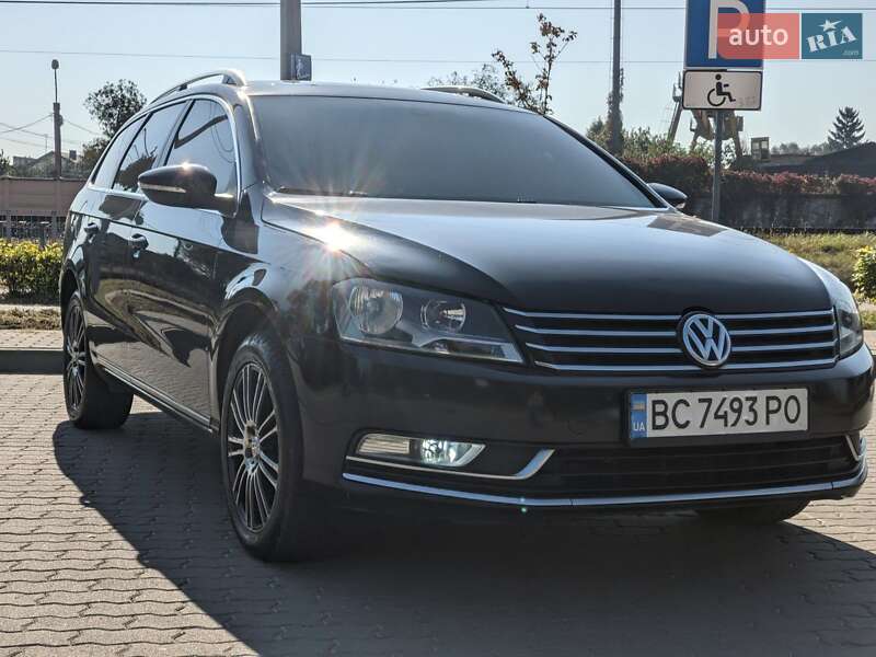 Универсал Volkswagen Passat 2012 в Львове