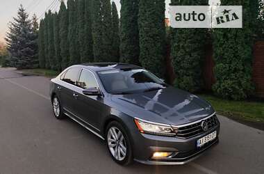 Седан Volkswagen Passat 2016 в Киеве