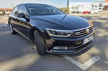 Седан Volkswagen Passat 2017 в Киеве