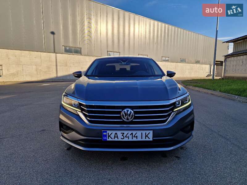 Седан Volkswagen Passat 2020 в Киеве