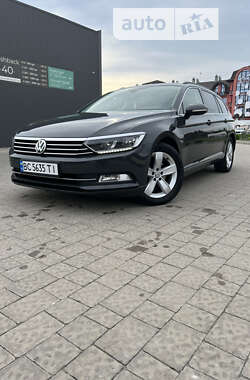 Универсал Volkswagen Passat 2019 в Дрогобыче