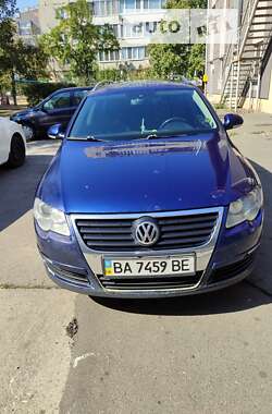 Универсал Volkswagen Passat 2010 в Киеве