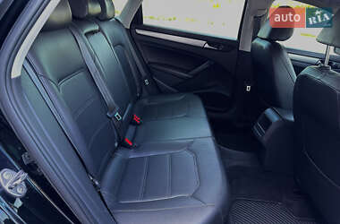 Седан Volkswagen Passat 2015 в 