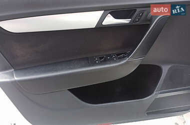 Седан Volkswagen Passat 2013 в 