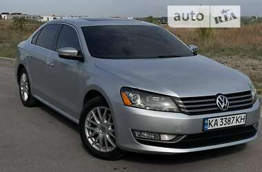 Седан Volkswagen Passat 2014 в Дніпрі