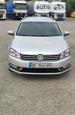 Універсал Volkswagen Passat 2012 в Києві