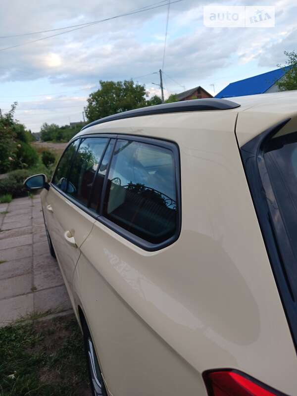 Универсал Volkswagen Passat 2017 в Житомире