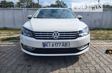 Седан Volkswagen Passat 2015 в Ірпені