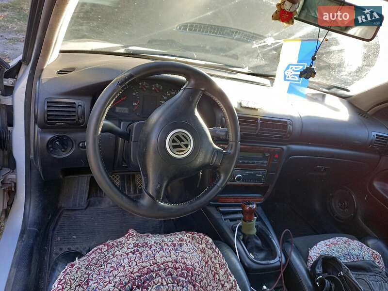 Универсал Volkswagen Passat 1998 в Маньковке