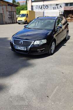 Універсал Volkswagen Passat 2007 в Василькові