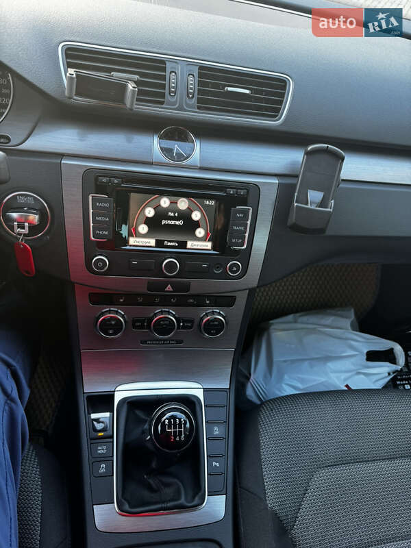 Универсал Volkswagen Passat 2014 в Долине