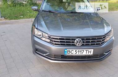 Седан Volkswagen Passat 2018 в Новояворовске