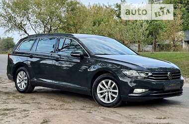 Універсал Volkswagen Passat 2020 в Києві