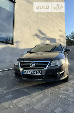 Седан Volkswagen Passat 2008 в Києві