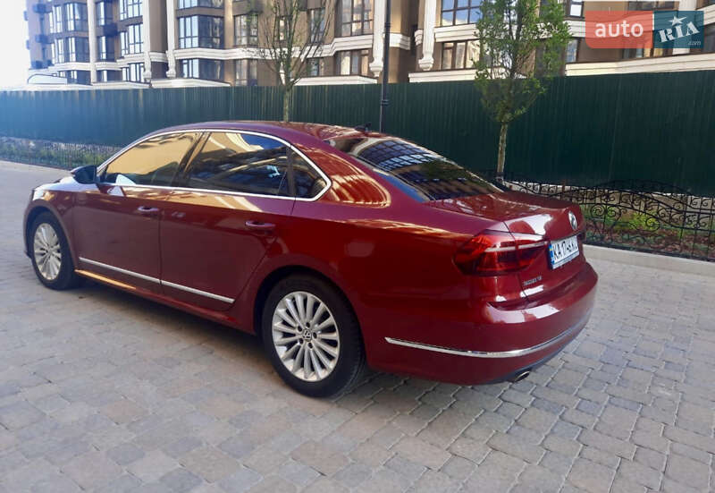 Седан Volkswagen Passat 2017 в Киеве