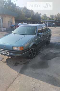 Седан Volkswagen Passat 1988 в Білій Церкві