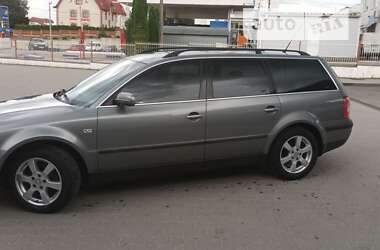 Универсал Volkswagen Passat 2001 в Бучаче