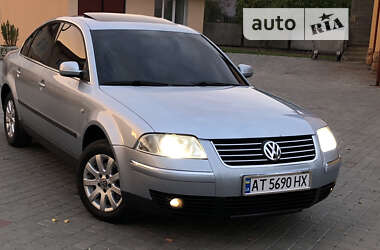 Седан Volkswagen Passat 2000 в Яремче