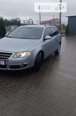 Универсал Volkswagen Passat 2008 в Городке