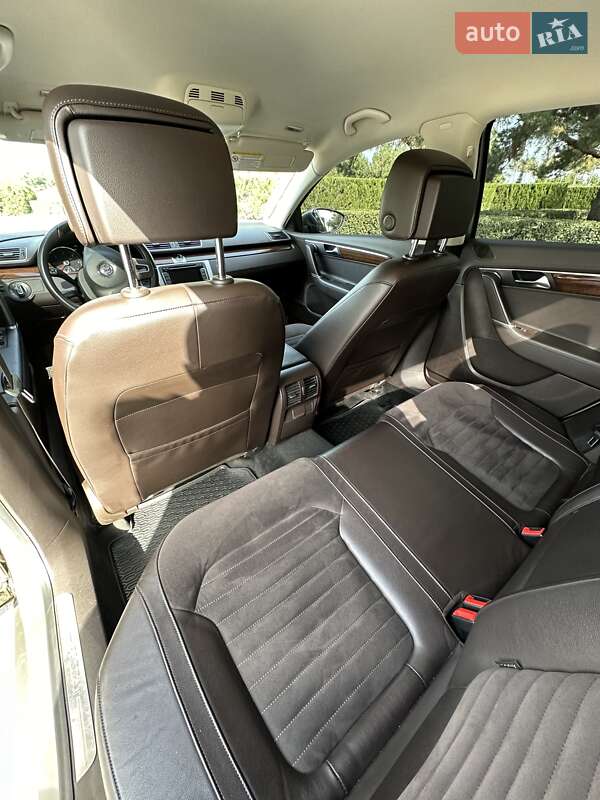 Седан Volkswagen Passat 2013 в Дніпрі