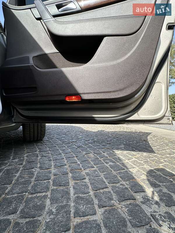Седан Volkswagen Passat 2013 в Дніпрі