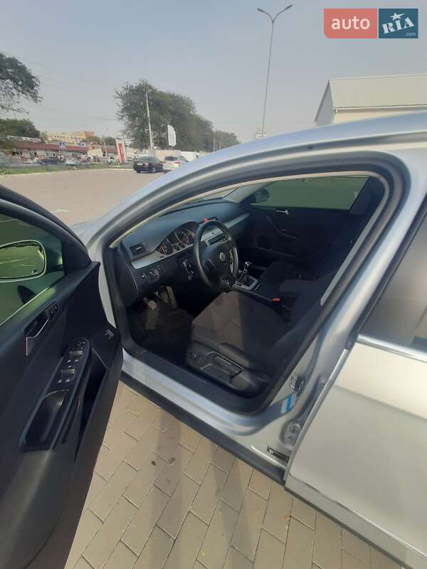 Седан Volkswagen Passat 2008 в Одессе