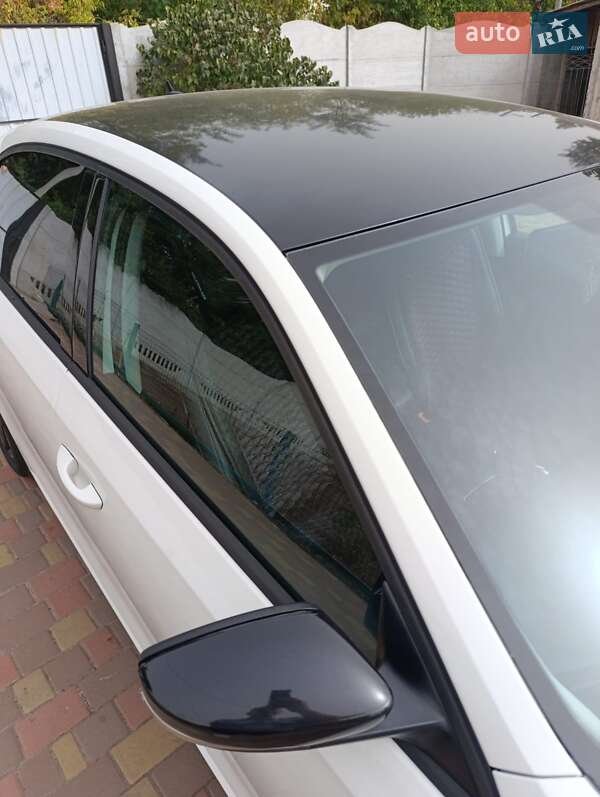 Седан Volkswagen Passat 2013 в Кременчуці