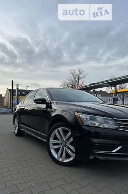 Седан Volkswagen Passat 2015 в Івано-Франківську