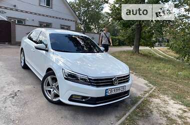 Седан Volkswagen Passat 2015 в Прилуках