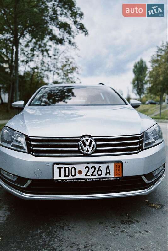 Універсал Volkswagen Passat 2013 в Виноградові