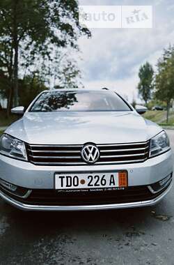 Універсал Volkswagen Passat 2013 в Виноградові