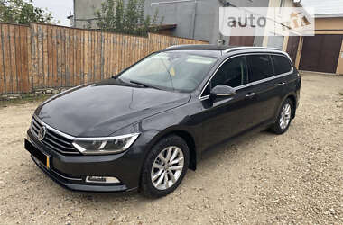 Універсал Volkswagen Passat 2019 в Волочиську