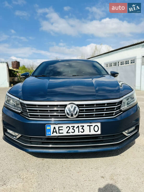 Седан Volkswagen Passat 2018 в Ізмаїлі