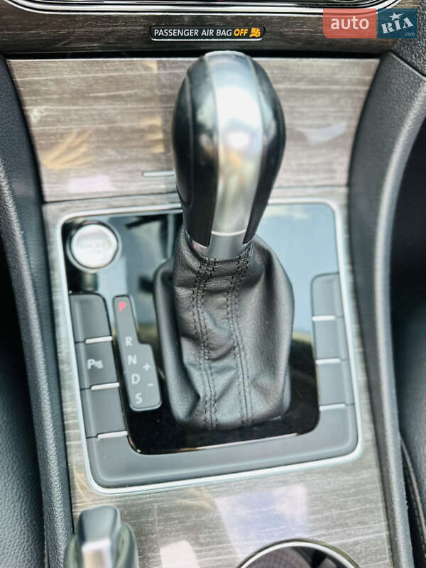 Седан Volkswagen Passat 2018 в Ізмаїлі