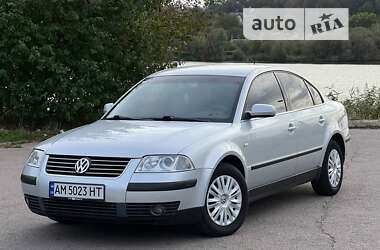 Седан Volkswagen Passat 2001 в Бердичеве