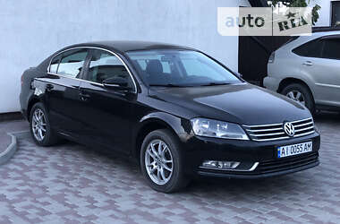 Седан Volkswagen Passat 2012 в Киеве