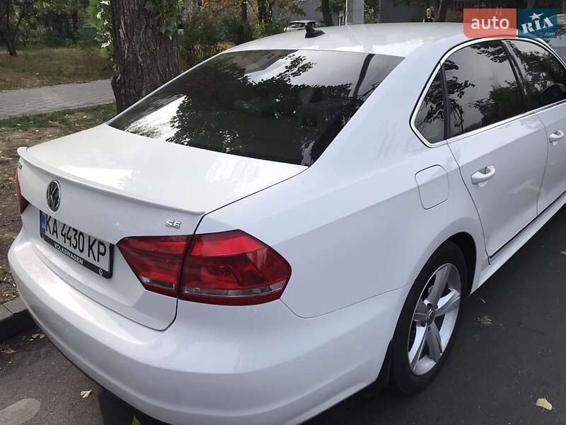 Седан Volkswagen Passat 2013 в Києві