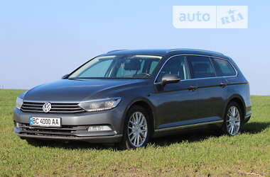 Универсал Volkswagen Passat 2015 в Львове