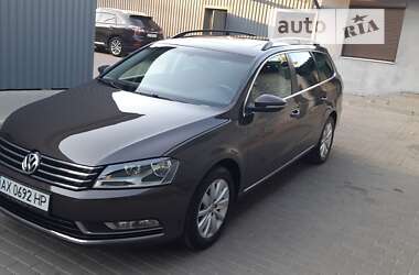 Универсал Volkswagen Passat 2013 в Харькове