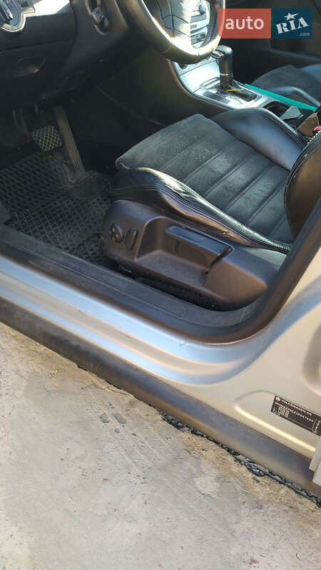 Седан Volkswagen Passat 2006 в Києві